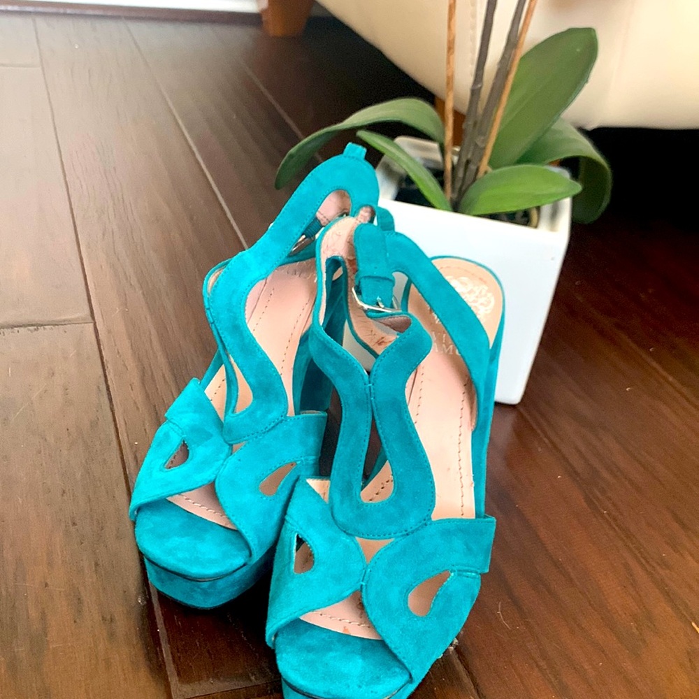 Vince Camuto turquoise green suede platform chunky heel 3 inch